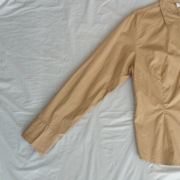 FAIRWEATHER TAN WOMEN'S BASIC LONG SLEEVE BUTTON DOWN SHIRT - Picture 3 of 4